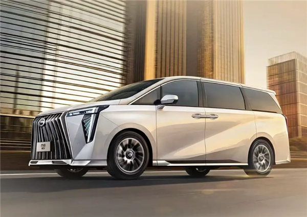 22.98万元起！2026款传祺M8 HEV开启预售：搭2.0T混动系统