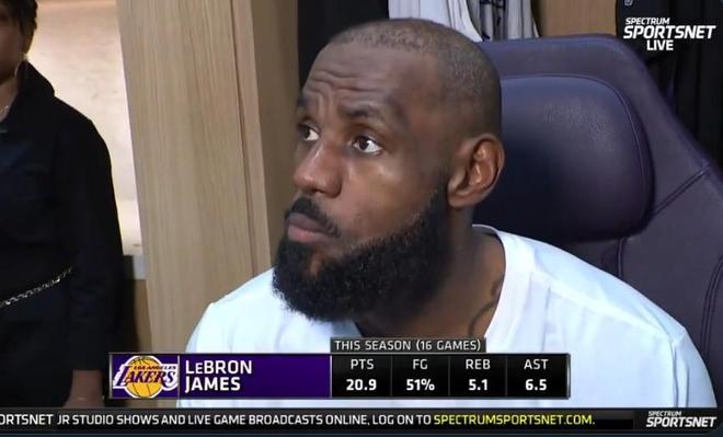 詹姆斯：东契奇是最优秀的四分卫之一，而我也是一名相当不错的接球手