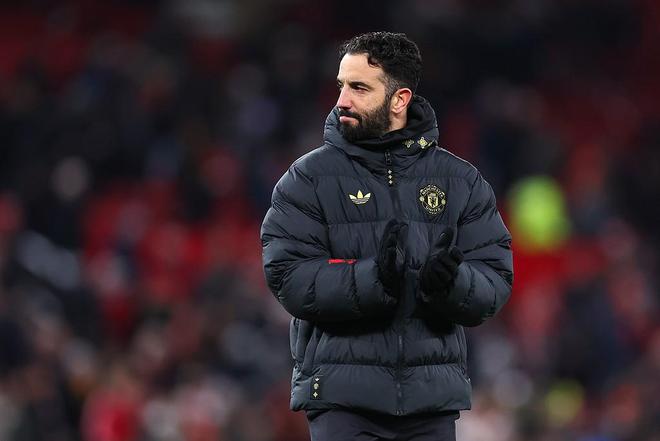 进步显著，曼联比上赛季同期多拿了8个积分