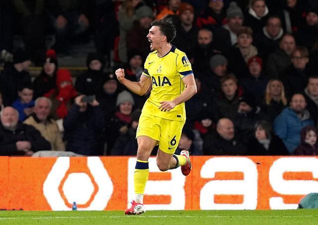 懂球帝X咪咕英超第21轮最佳进球：帕利尼亚禁区内舒展倒钩