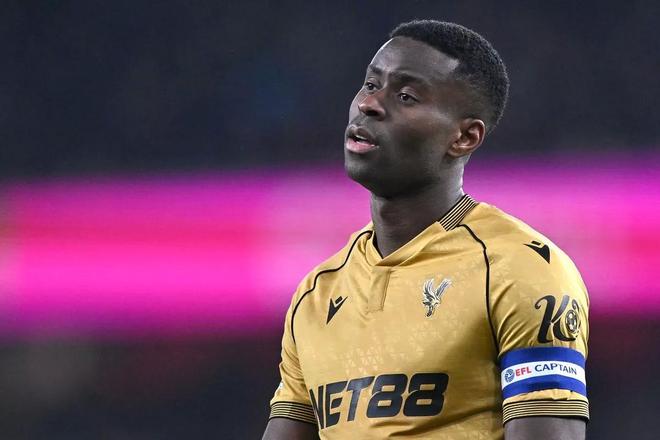 镜报：阿森纳仍对引进水晶宫队长格伊很感兴趣