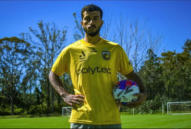 官方：前麦克阿瑟FC23岁前锋奥古拉加盟中央海岸水手