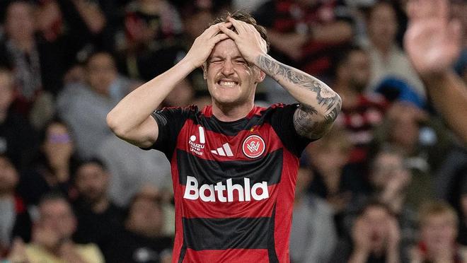 球队排名垫底，西悉尼名宿：给教练和球员时间，会好起来的