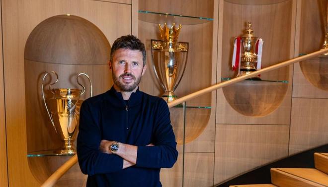 理查兹：我很看好卡里克，图赫尔带完世界杯来曼联也很不错