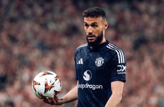 罗马诺：尤文对马兹拉维感兴趣，但目前曼联无出售球员的计划