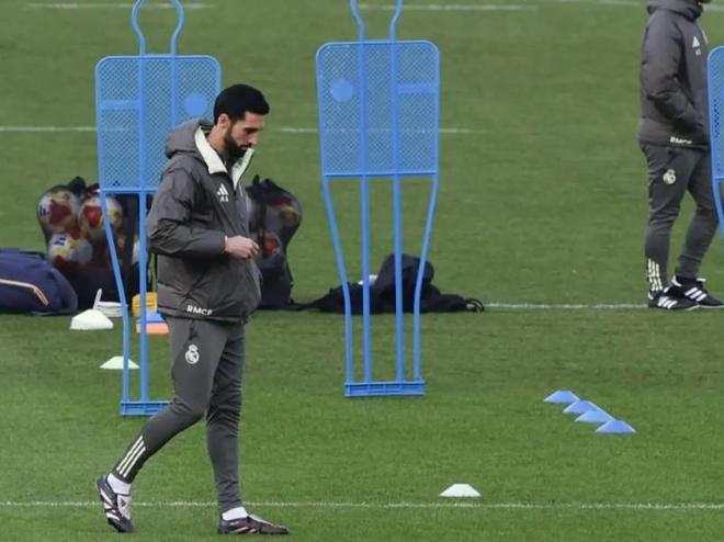 龙赛罗：皇马高层管理混乱，球队被运作得像一家业余俱乐部