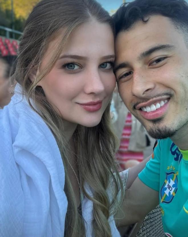 太阳报介绍马丁内利未婚妻伊莎贝拉：医学生兼社媒博主