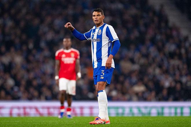 老当益壮，弟媳波尔图首秀打满全场助力球队零封淘汰本菲卡