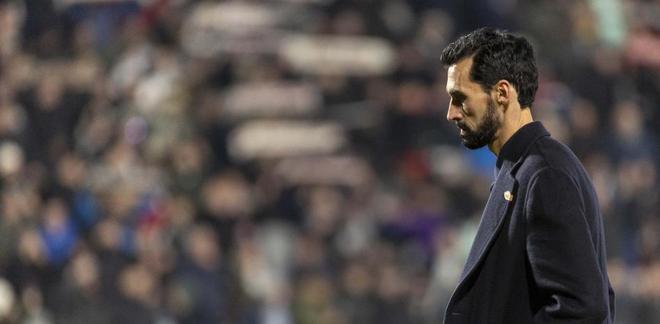 世体：皇马的问题不仅仅是阿隆索，也不仅仅是阿韦洛亚