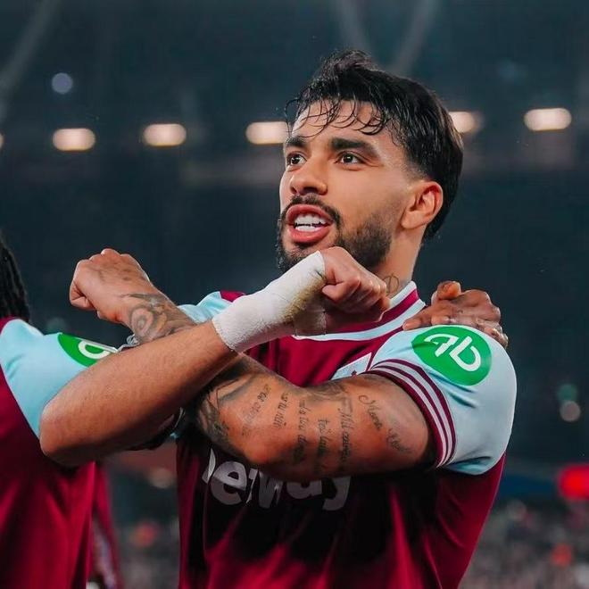 记者：帕奎塔仍在争取离队，但他没有罢训