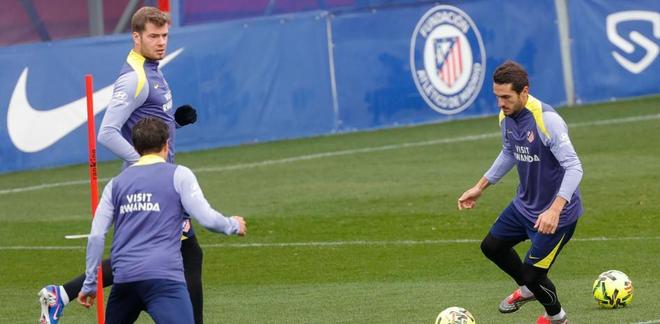 世体：科克已经回归球队合练；冈萨雷斯与朗格莱即将伤愈复出