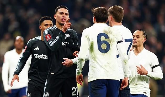 埃梅里：对手有时为了限制罗杰斯，动作已经接近黄牌甚至红牌