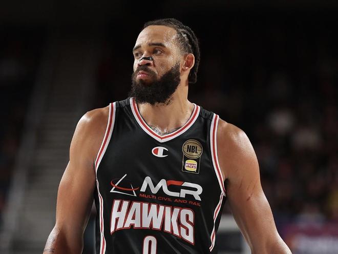 媒体人：麦基被北京首钢诚意打动，双方的沟通有了实质性进展