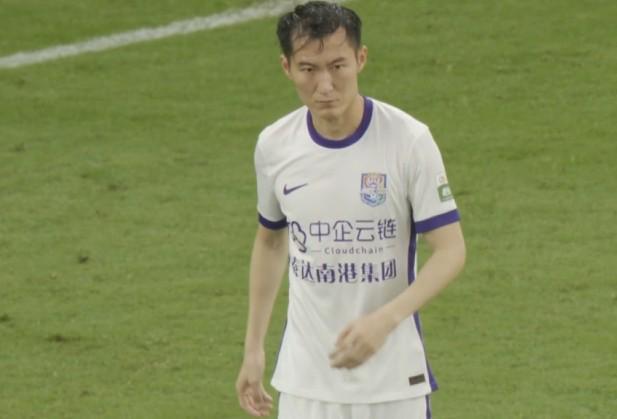 记者：津门虎后卫苏缘杰要南下开启职业生涯下一程了