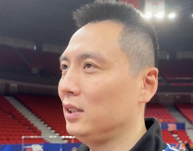 卢伟：我们还不是顶级强队要放平心态，张镇麟的表现数据说明一切