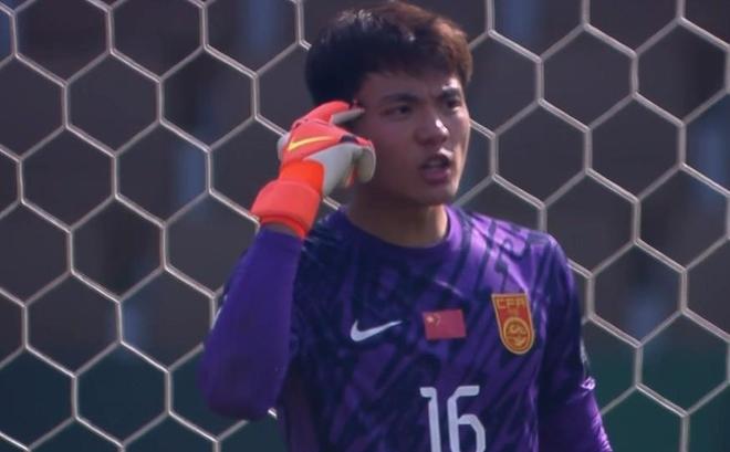 区楚良：李昊性格积极阳光，门前敏捷；希望大家不要捧杀