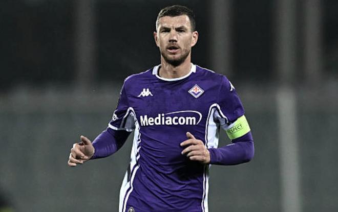 目前年薪超200万欧，德天空：哲科去沙尔克04的最大障碍是钱