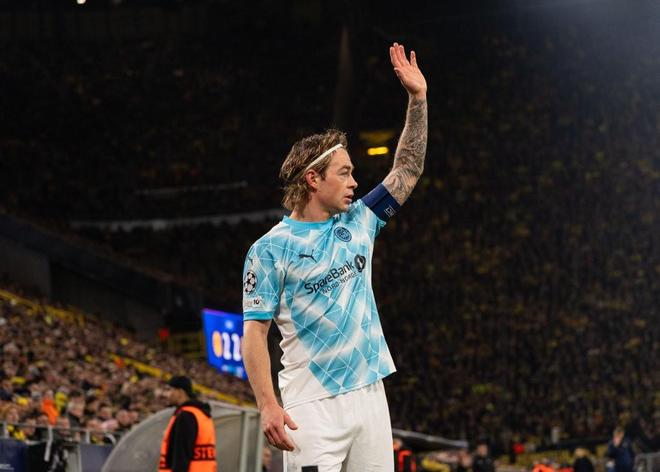 贝格：我在挪威队就对哈兰德非常熟悉，防他会是个巨大的挑战