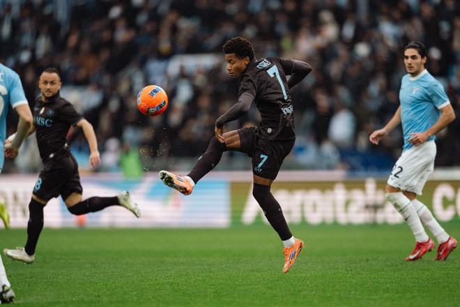 那不勒斯官方：内雷斯接受了左脚踝手术；小米林股二头肌拉伤