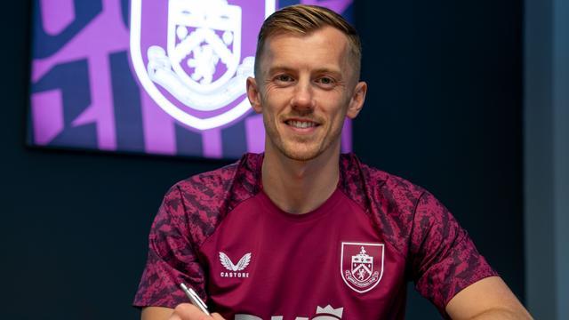 官方：伯恩利租借签下西汉姆中场沃德-普劳斯